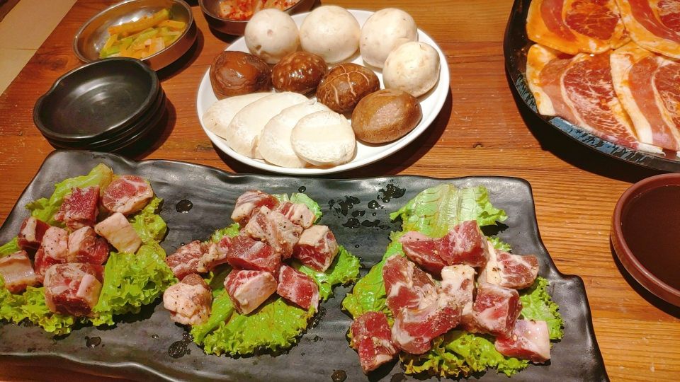 昱牛家韩式烤肉店(新一百店)餐厅图片