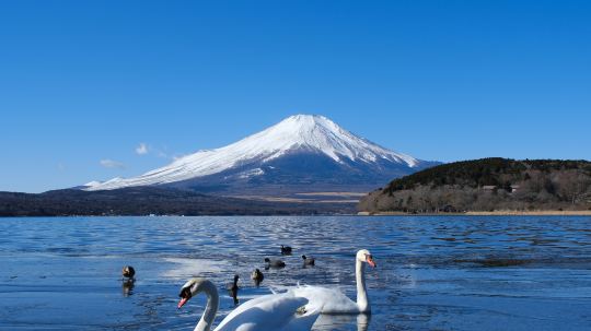平野湖畔