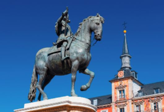 西班牙马德里塞哥维亚大教堂+塞哥维亚城堡+塞哥维亚马约尔广场【塞戈维亚，一个充满童话色彩的小镇，是白雪公主城堡的原型，令人心生向往。】