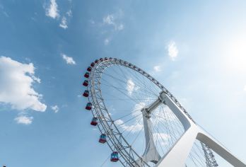 天津古文化街+茶馆听相声+瓷房子+五大道一日游【上门接送】【6人内精致小团、人少不等待、景区游玩时间宽松！】