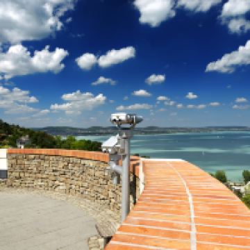 巴拉顿菲赖德图片