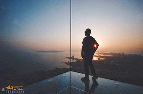 老城秋韵，海誓山盟，再一次潮玩浪漫青岛，欣赏灯光盛宴！