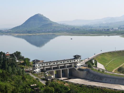 岩马水库
