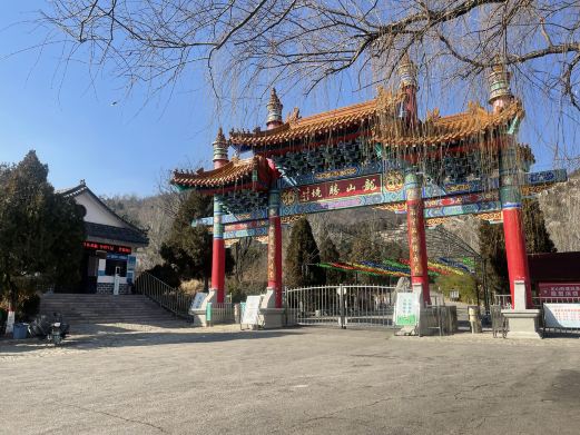 龙山胜境