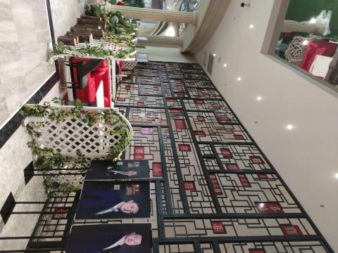 Gallery 4