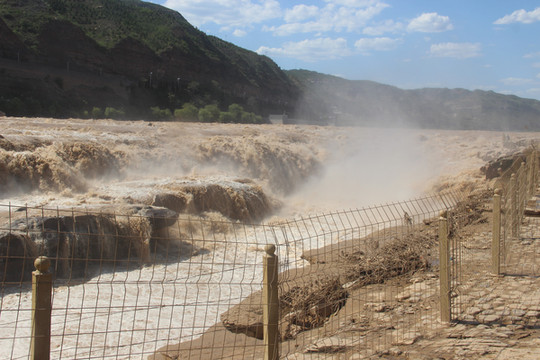 黄河远上白云间-壶口瀑布游记
