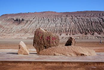 新疆吐鲁番火焰山葡萄沟坎儿井动车往返一日游无购物无自费6人团【推荐理由一:真纯玩、真品质、拒绝购物店】
