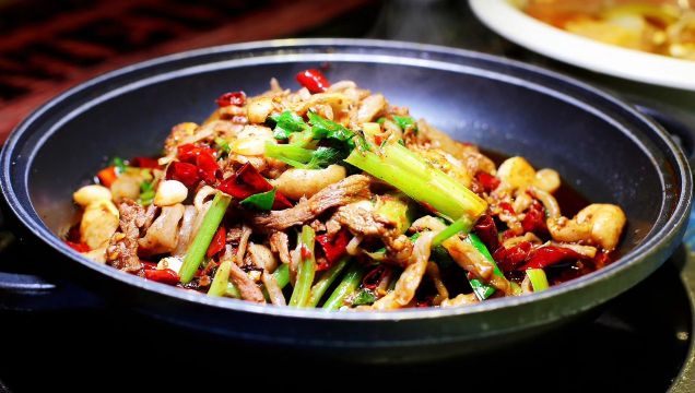 黔南苗乡(北尚华城店)