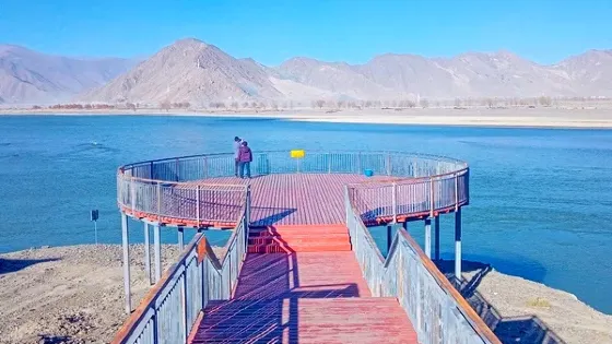 雅魯藏布江觀景台