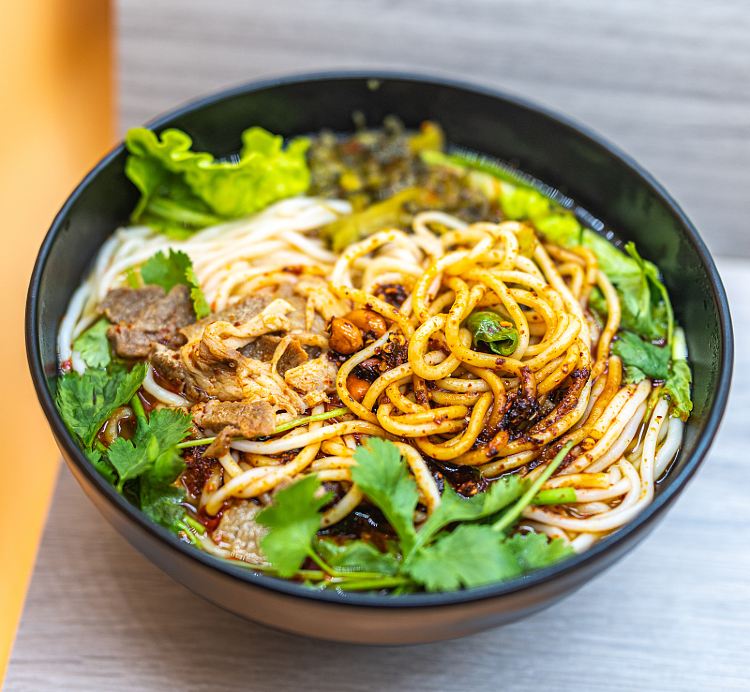 Huaxi Beef Rice Noodles