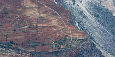 龍頭山雷波大斷崖