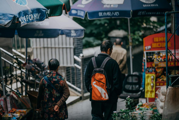 贵阳土著教你电台街的正确打开方式