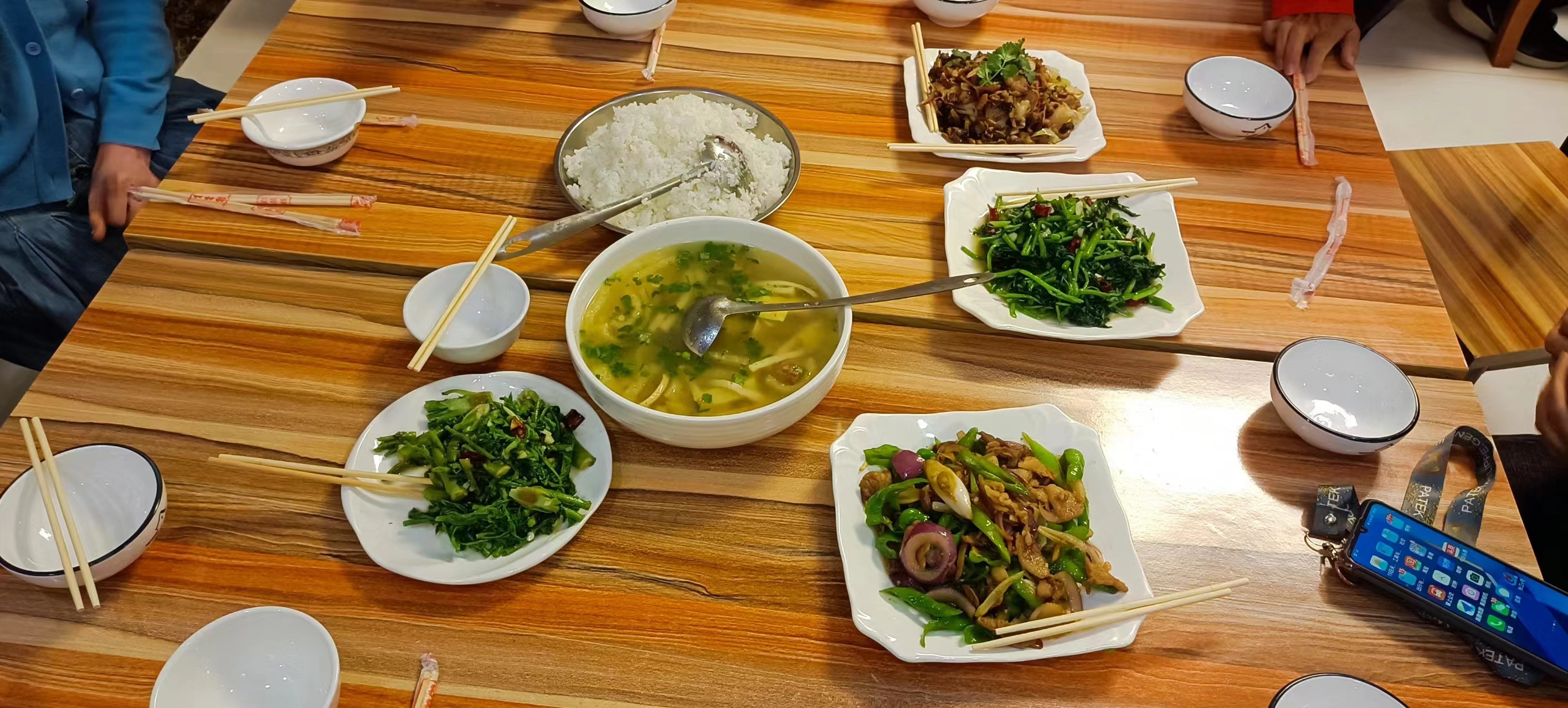 麦积山亲爱的民宿·餐厅