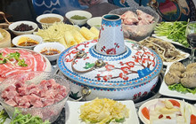 牧羊阁·冰煮羊-非遗美食·烧烤(高新恒大店)餐厅图片