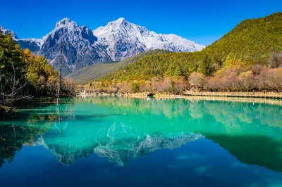 蓝月湖
