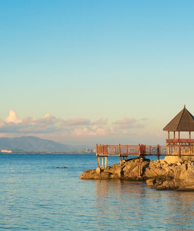 8D7N • Sanya half-board tour: Dadonghai + Luhuitou + Yalong Bay Tropical Paradise Forest Park: 1-day Group Tour & Multi-Day Free Exploration