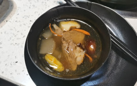 犇犇鴨博士