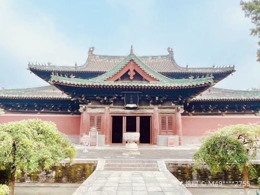 摩尼殿