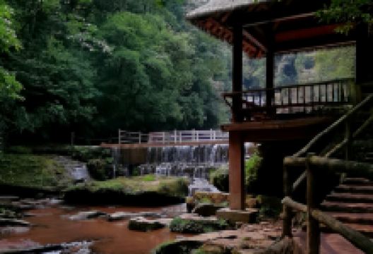 女娲池景点图片