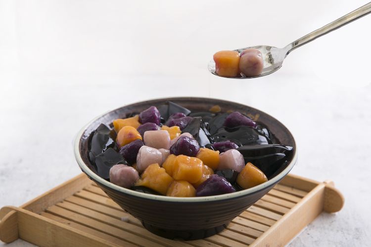 Grass Jelly Ice