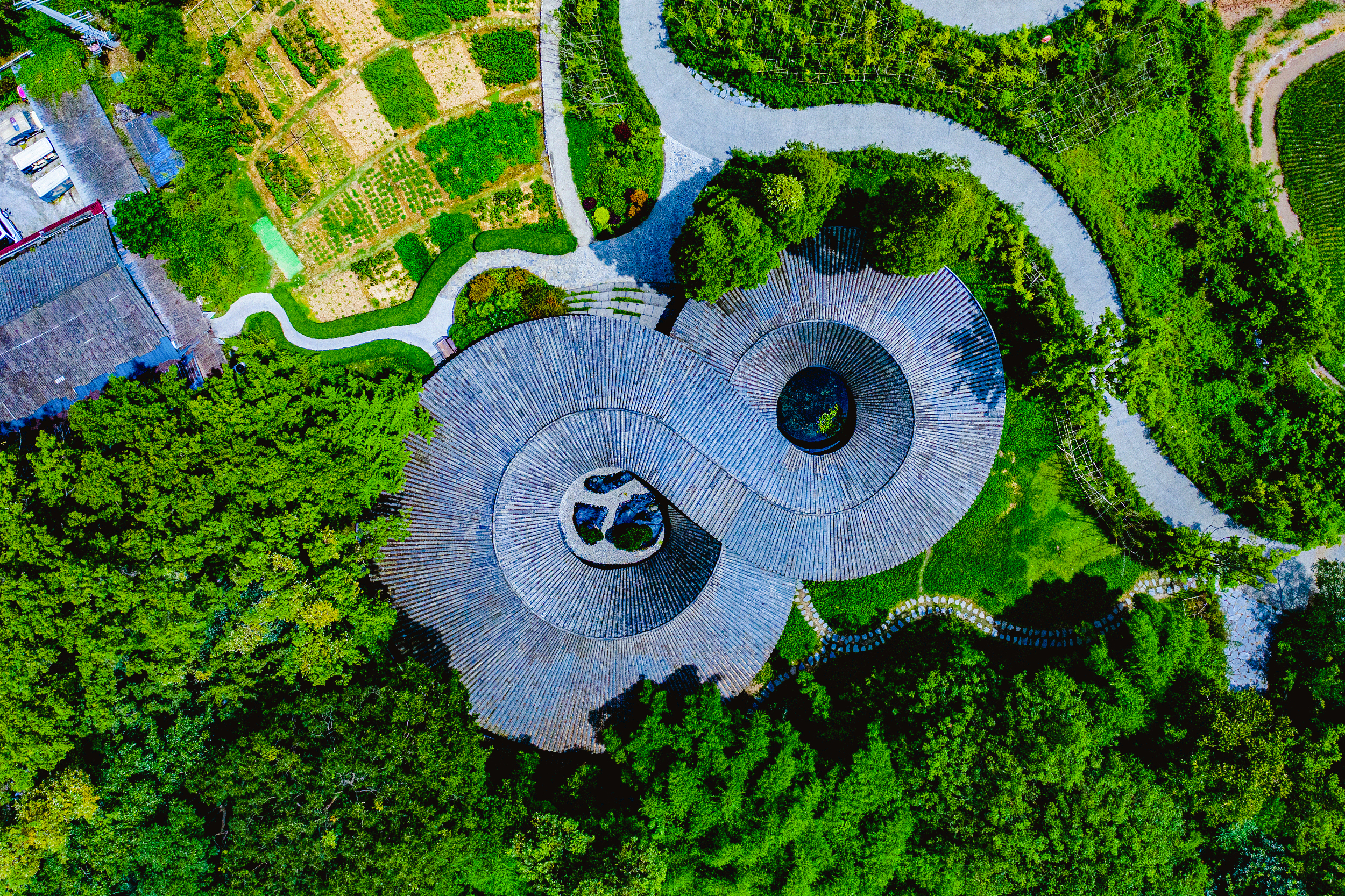 3-Day Chongzhou Tour: Mount Qingcheng and Dujiangyan Scenic Area, Bamboo Village Charm