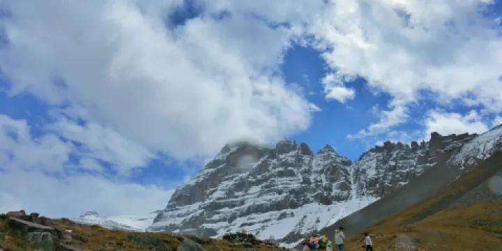 巴幹鄉尕朵覺悟神山