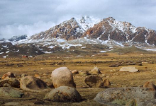 玛依塔斯景点图片