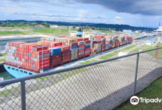 Agua Clara Locks Visitor Center景点图片