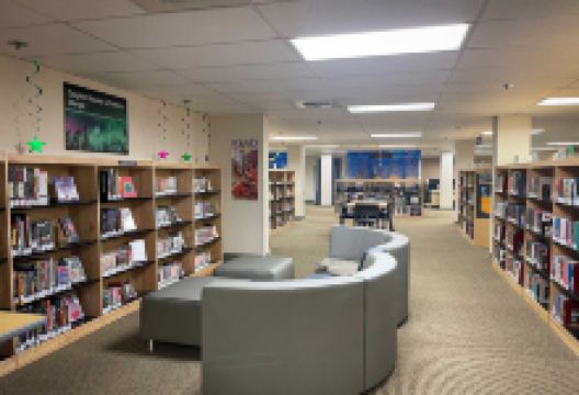 Eielson Library景点图片