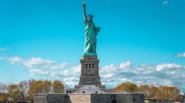 自由女神像