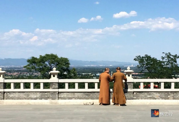 北京记事:凤凰岭上龙泉寺