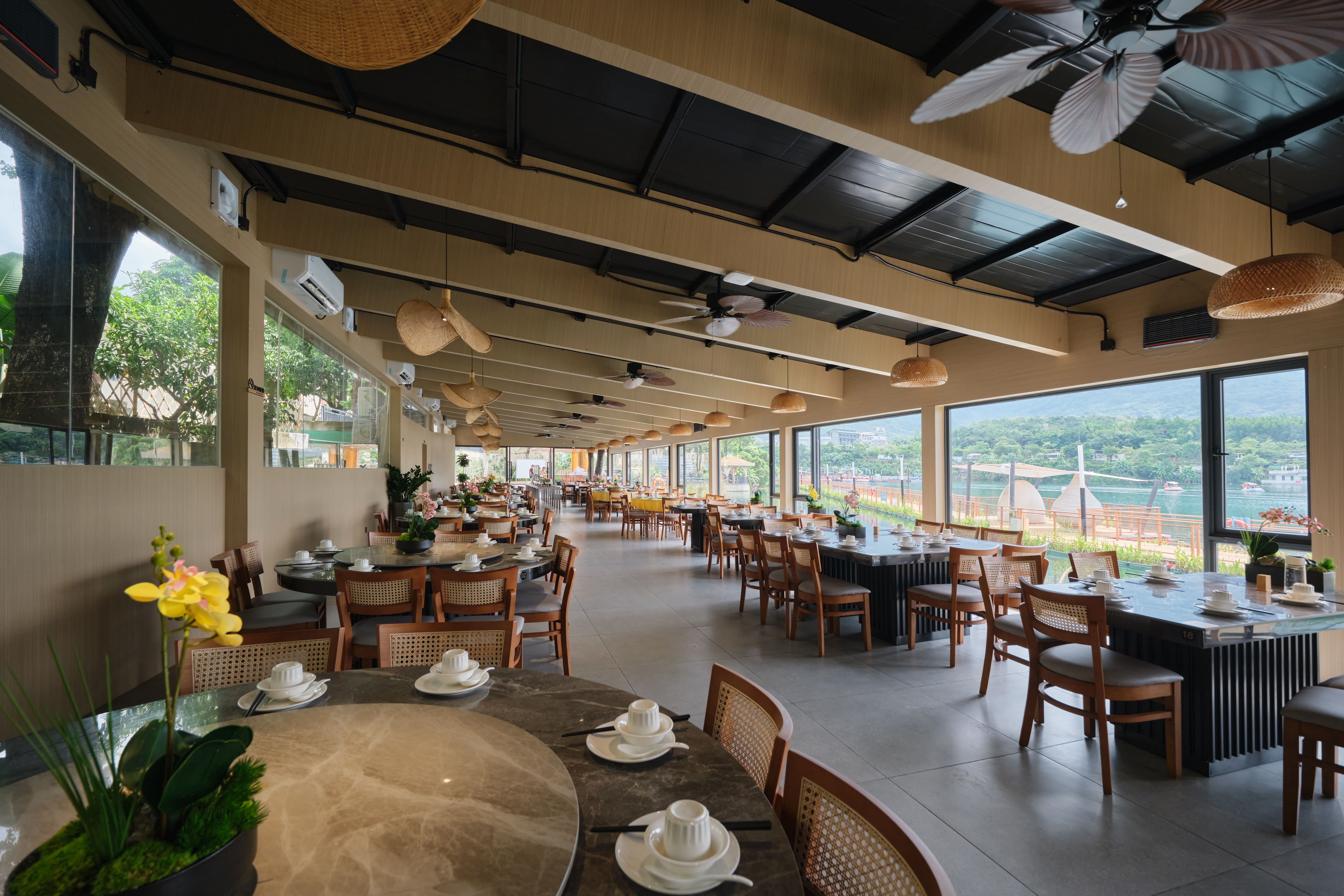 寻Ta温泉民宿·寻味·水岸餐厅