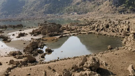 神祕湖