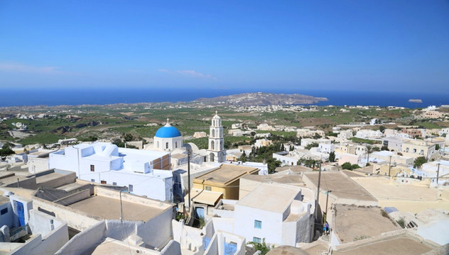 希腊游之六:中世纪风情小镇——圣托里尼岛皮尔戈斯小镇