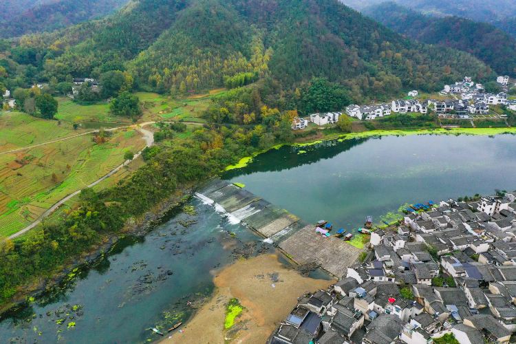 徽州古城渔梁坝和渔梁古镇景点图片