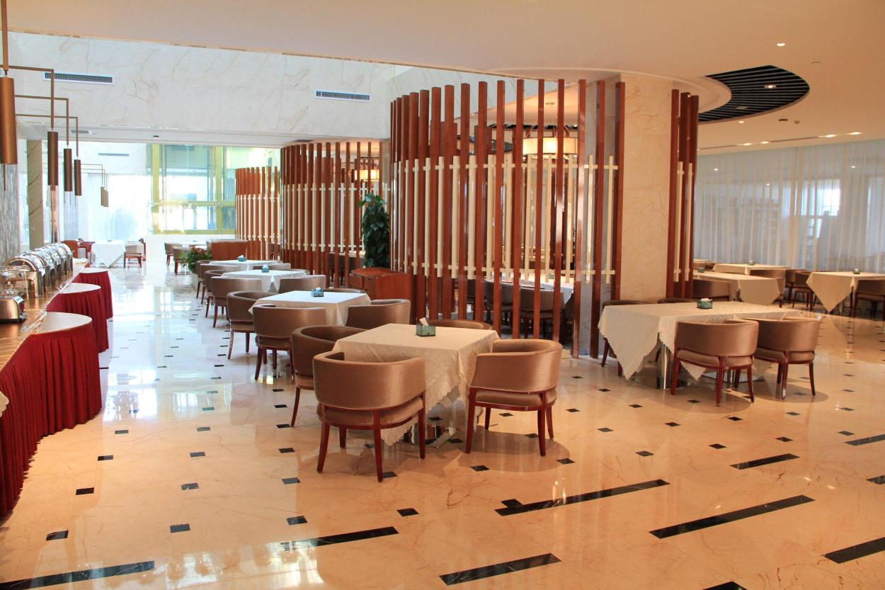 铂曼国际酒店(天津军粮城地铁站店)·餐厅