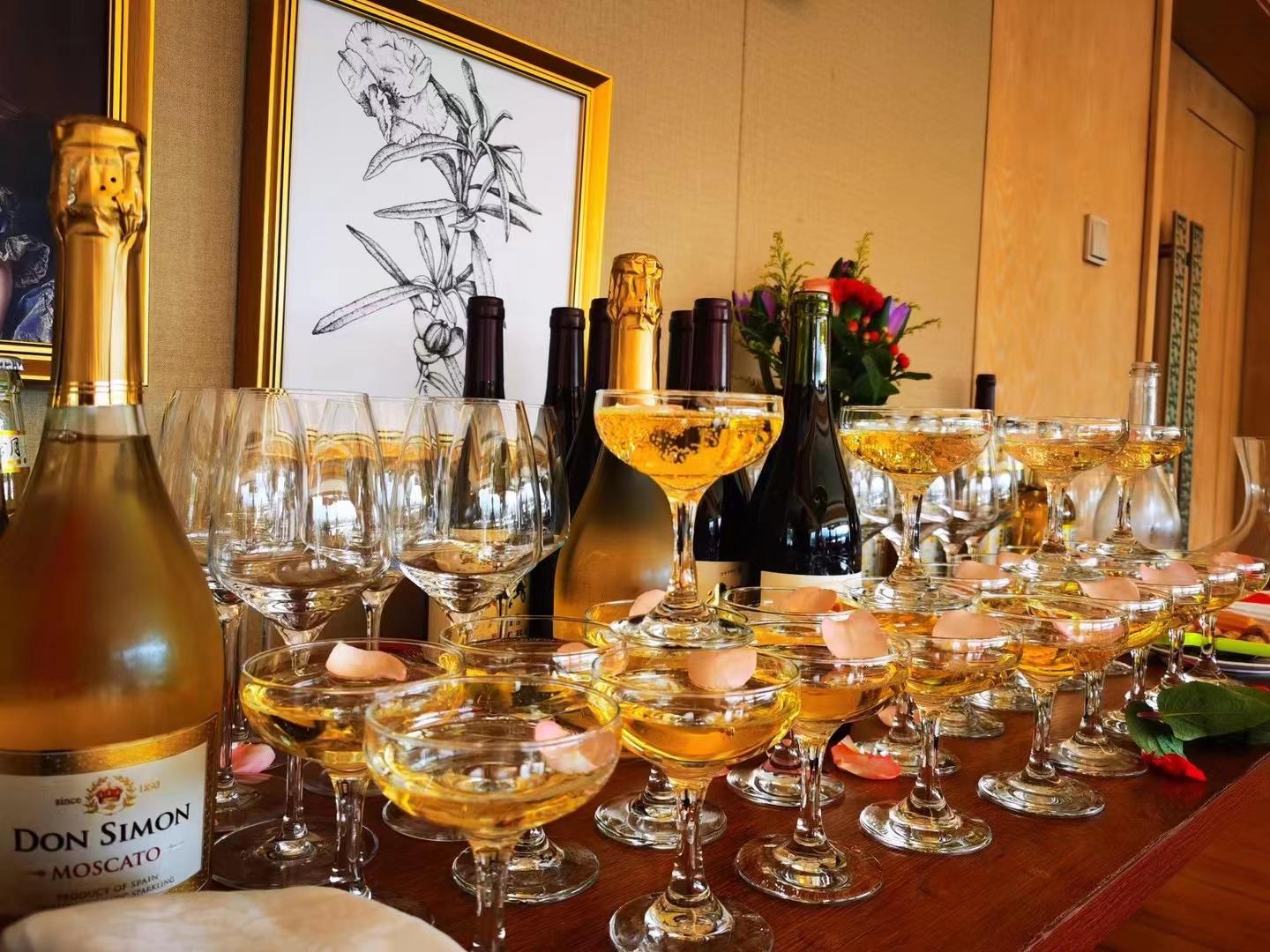 丽江婕珞芙花园酒店·特里亚侬花园餐厅餐厅图片