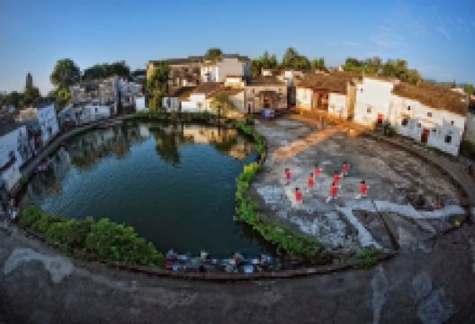 诸葛八卦村景区-钟池景点图片