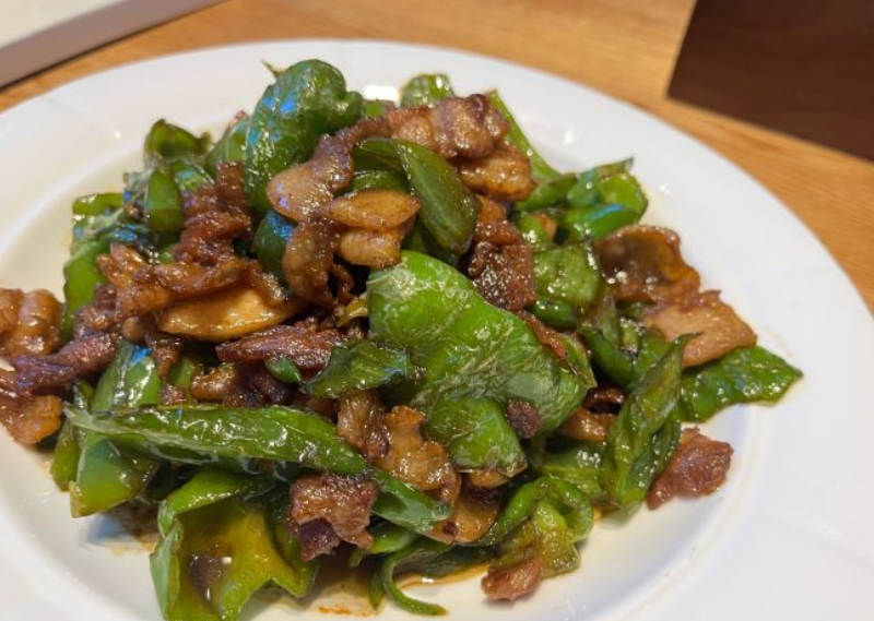 云里安凹本味餐厅