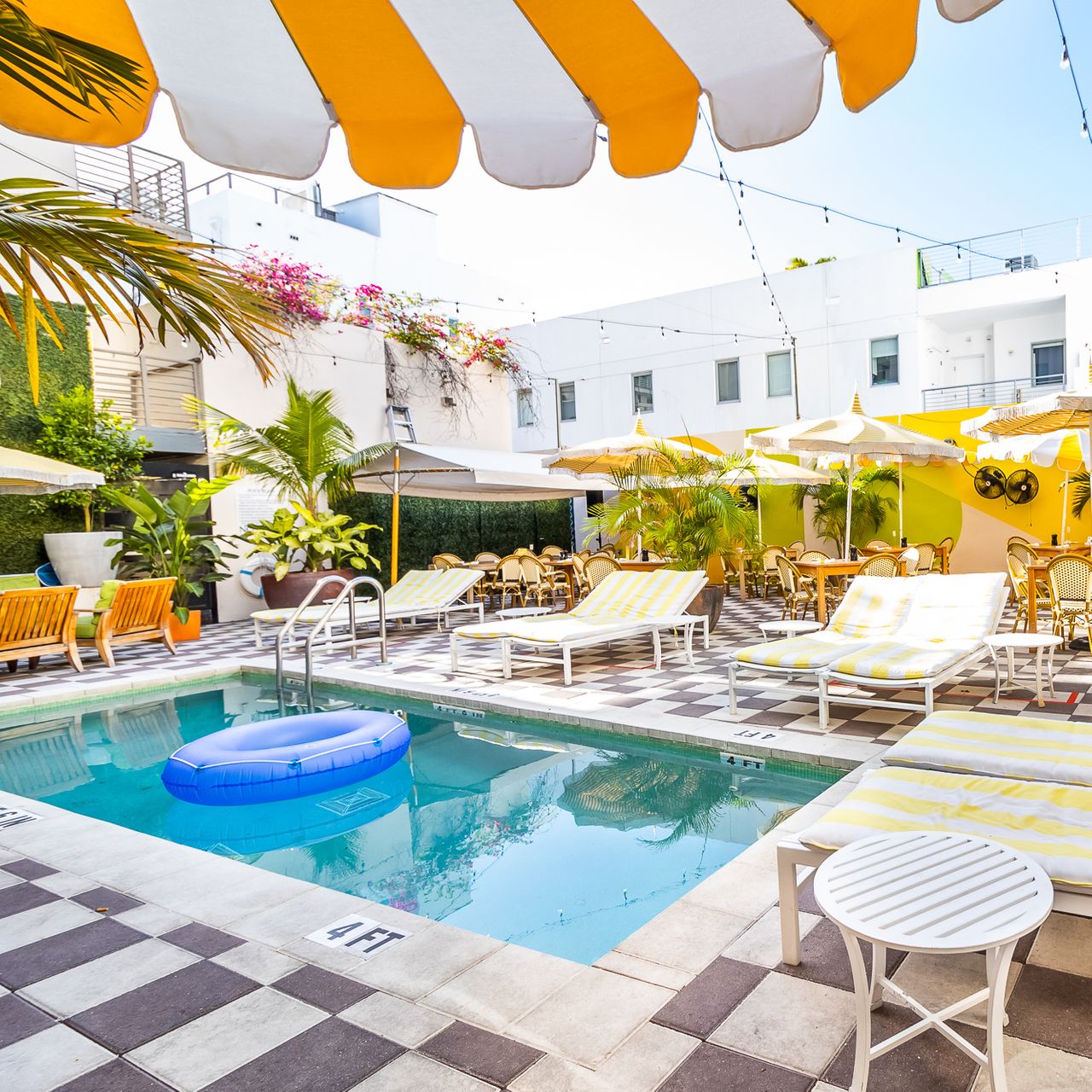 Limonada Bar + Brunch