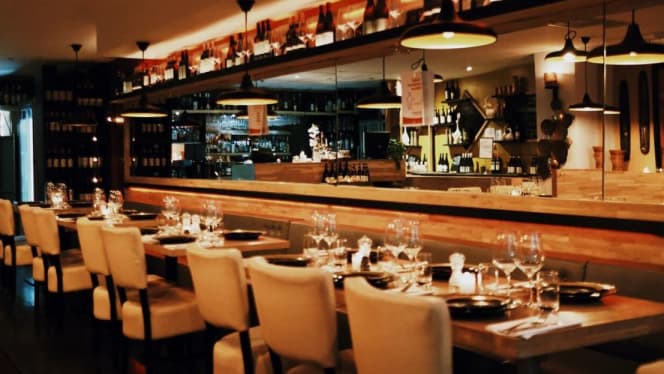 Carnivore Steak House餐厅图片