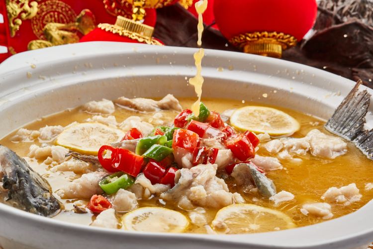 Stewed Carp in Sand Pot