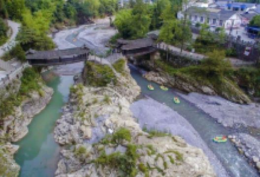 罗浮山漂流景点图片