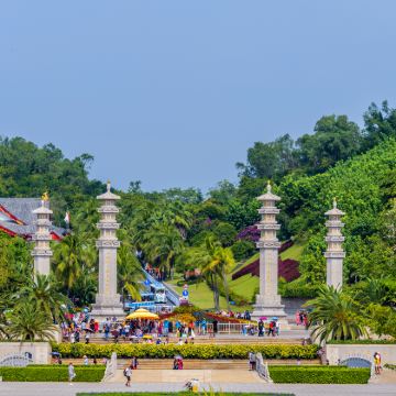 海口+文昌+琼海+万宁+五指山+三亚6日5晚跟团游