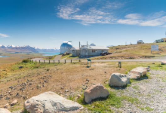 Earth and Sky景点图片