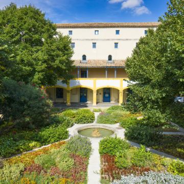 法国尼斯+戛纳+阿维尼翁+阿尔勒+图卢兹+摩纳哥16日15晚私家团