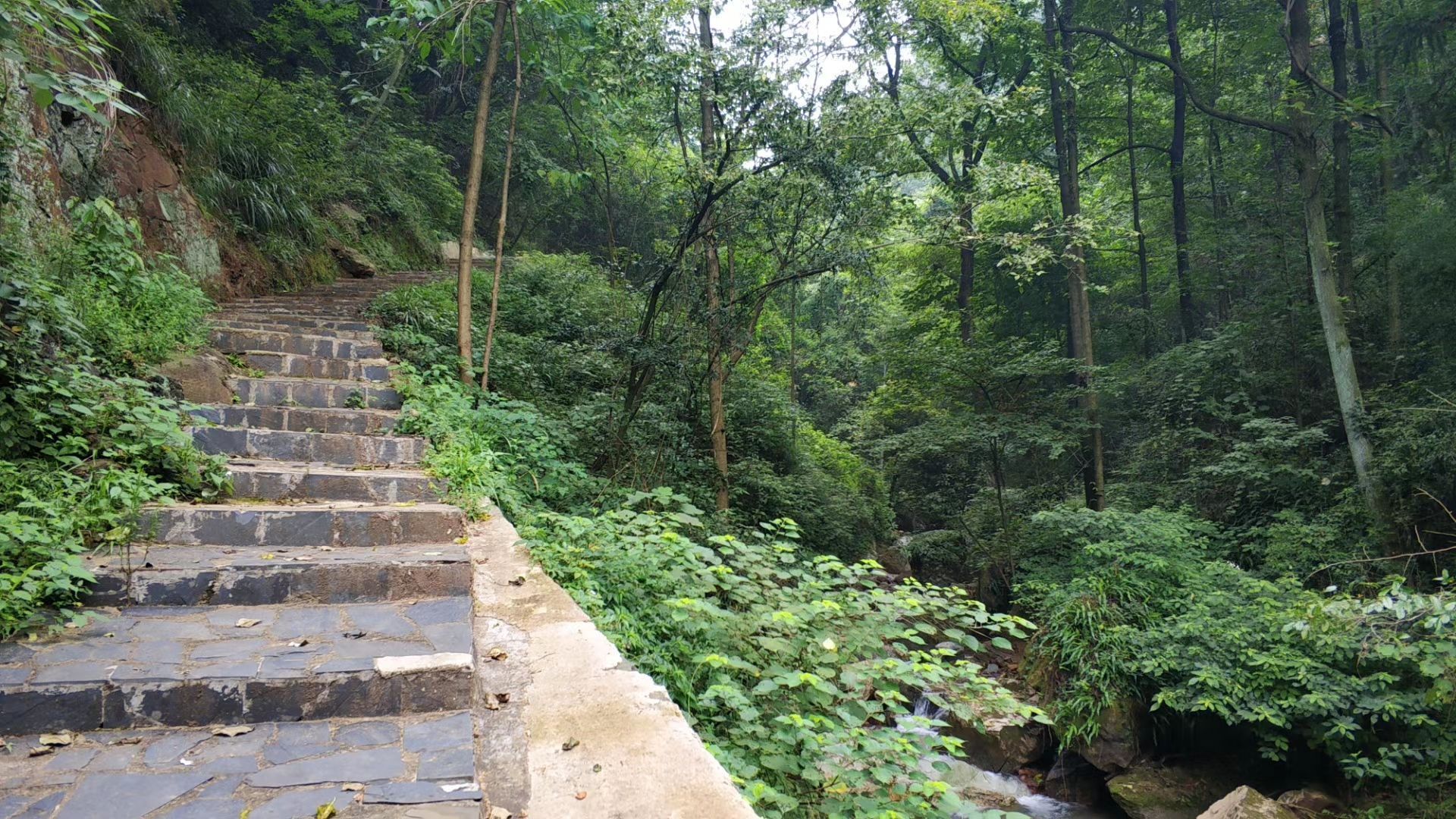 大泉沟风景区