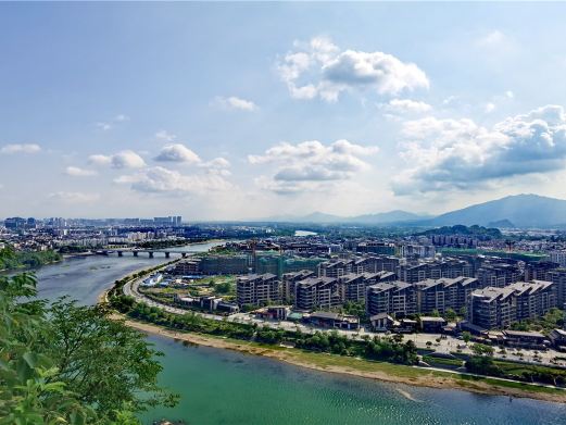 叠彩山