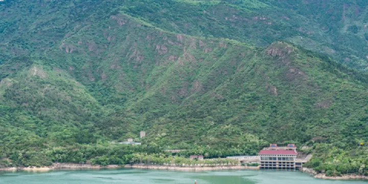 蟒山國家森林公園