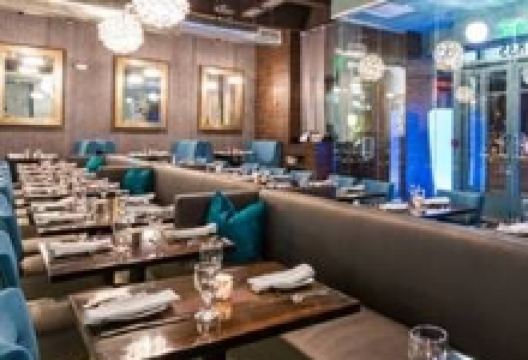 Revel Restaurant美食图片